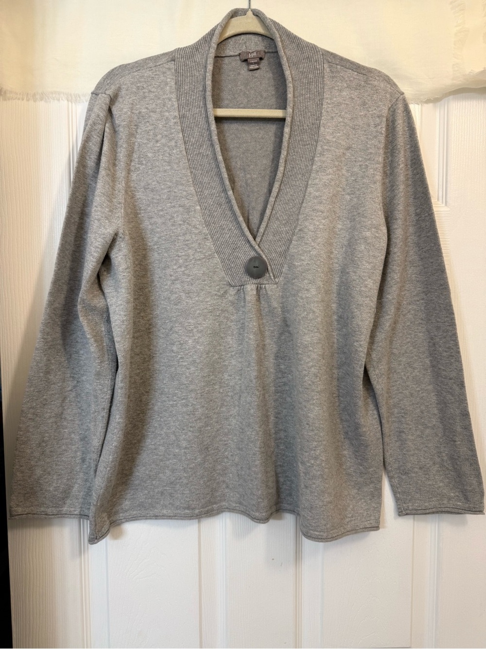 J. Jill Light Gray V-Neck Women’s Sweater with Button Detail-Size L